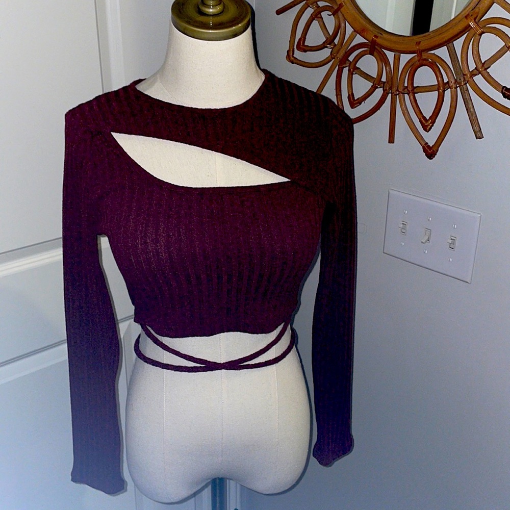 Maroon crop top with waist tie by Blue Blush